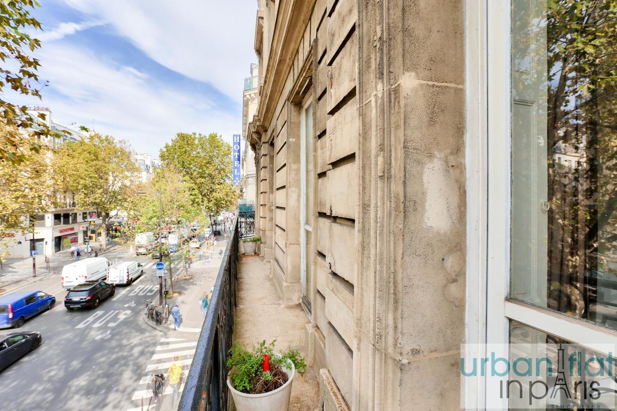 60-Luxury Parisian Home Sebastopol Екстериор снимка